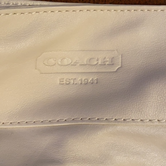 Coach - Picture 2 of 10